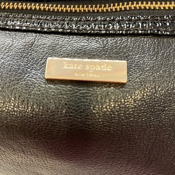 KATE SPADE BLACK LEATHER CONVERTIBLE PURSE •PERFECT CONDITION• - Picture 3 of 6